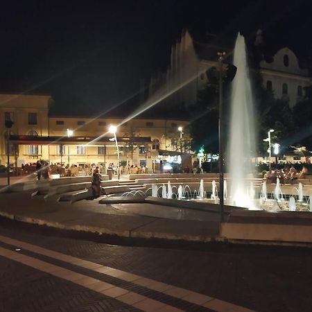 Gutenberg Utca Apartman Segedyn Zewnętrze zdjęcie