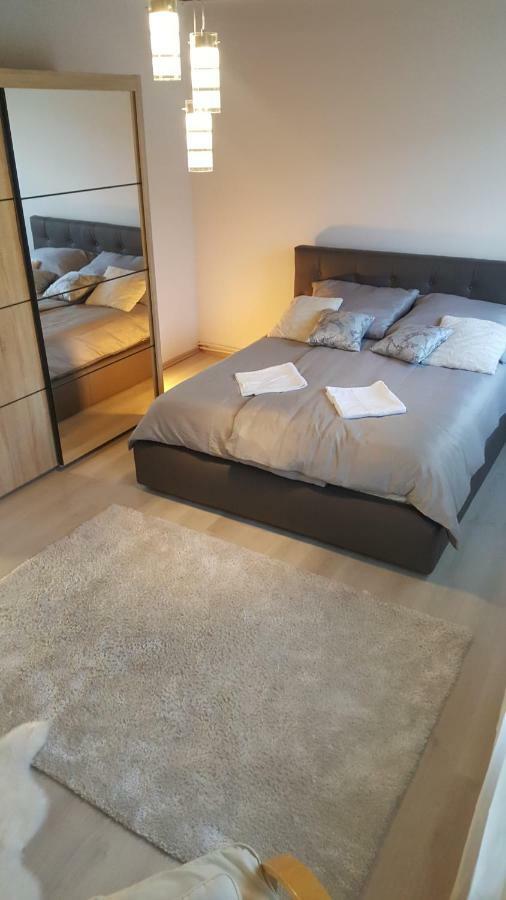 Gutenberg Utca Apartman Segedyn Zewnętrze zdjęcie