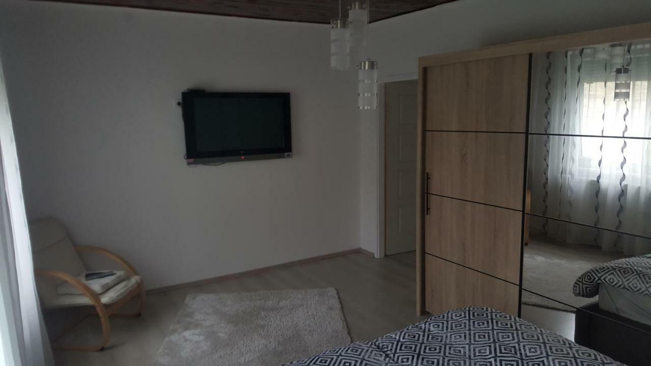 Gutenberg Utca Apartman Segedyn Zewnętrze zdjęcie