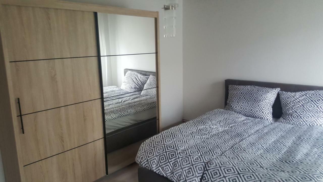 Gutenberg Utca Apartman Segedyn Zewnętrze zdjęcie