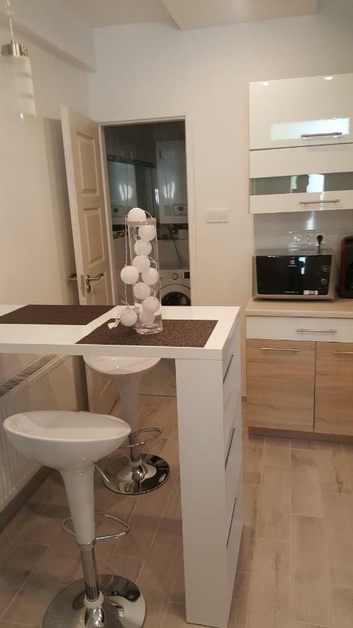 Gutenberg Utca Apartman Segedyn Zewnętrze zdjęcie